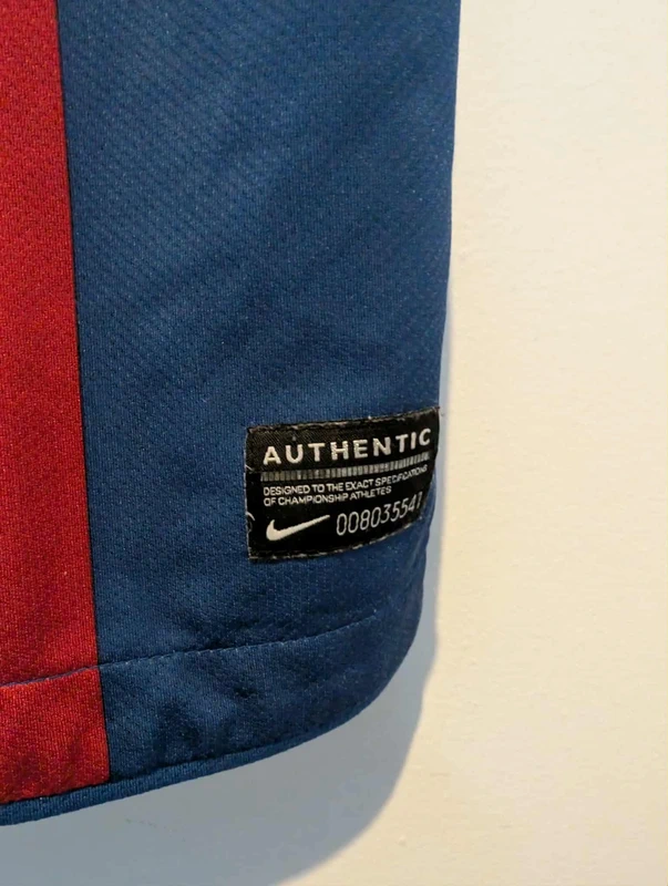 fc barcelona 2010/11 home jersey fc barcelona 2010/11 home jersey