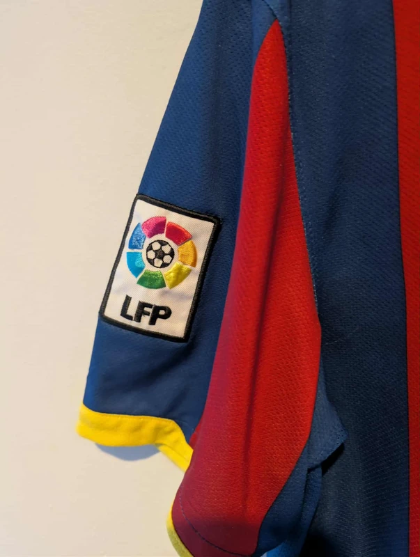 fc barcelona 2010/11 home jersey fc barcelona 2010/11 home jersey