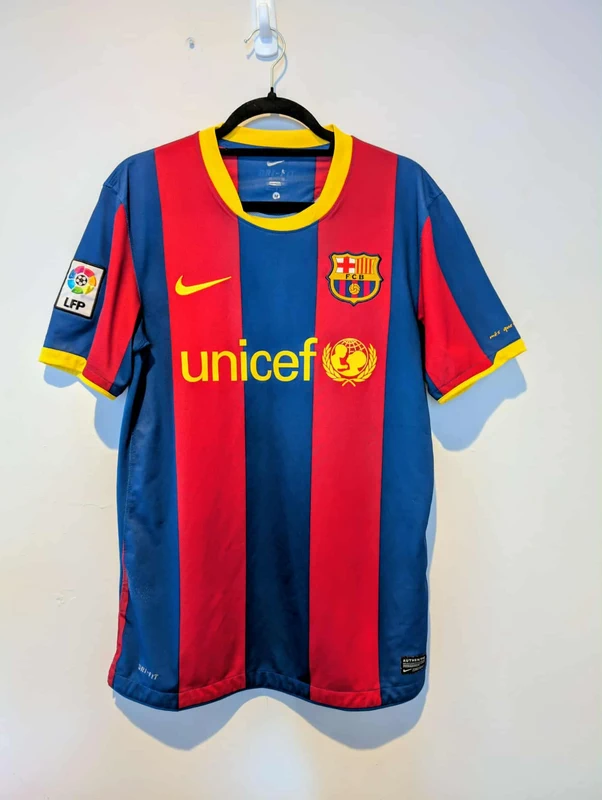 Vintage Football Shirts Ireland - Barcelona 2010
