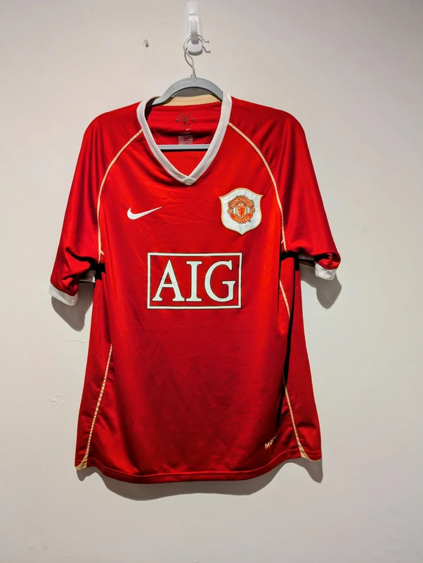 Vintage Football Shirts Ireland - Man Utd 2006