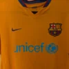 2006/07 FC Barcelona Away Shirt - Ronaldinho #10 (Large) - Image 4