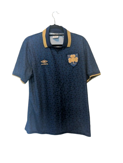 Authentic 2022 Republic of Ireland St Patricks Day jersey Umbro dark navy gold Celtic knot