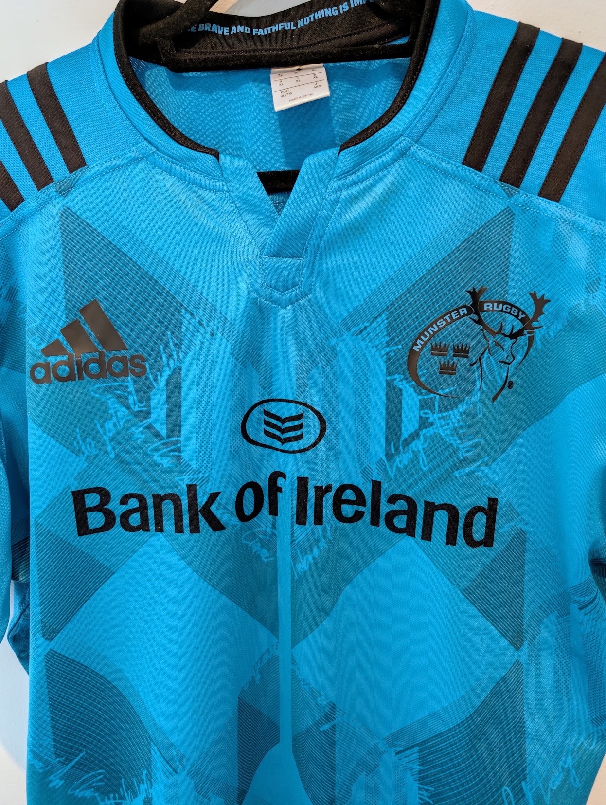 2015 Munster Rugby Training Jersey (XL) - Image 4